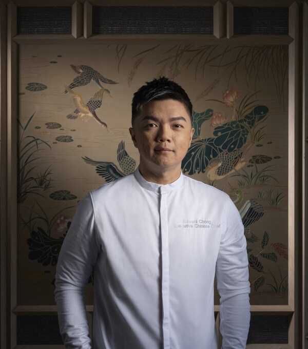 开启新篇章：鸿桃轩在五楼原址重新开业，推出黑珍珠获奖--臻馔答青睐菜单
